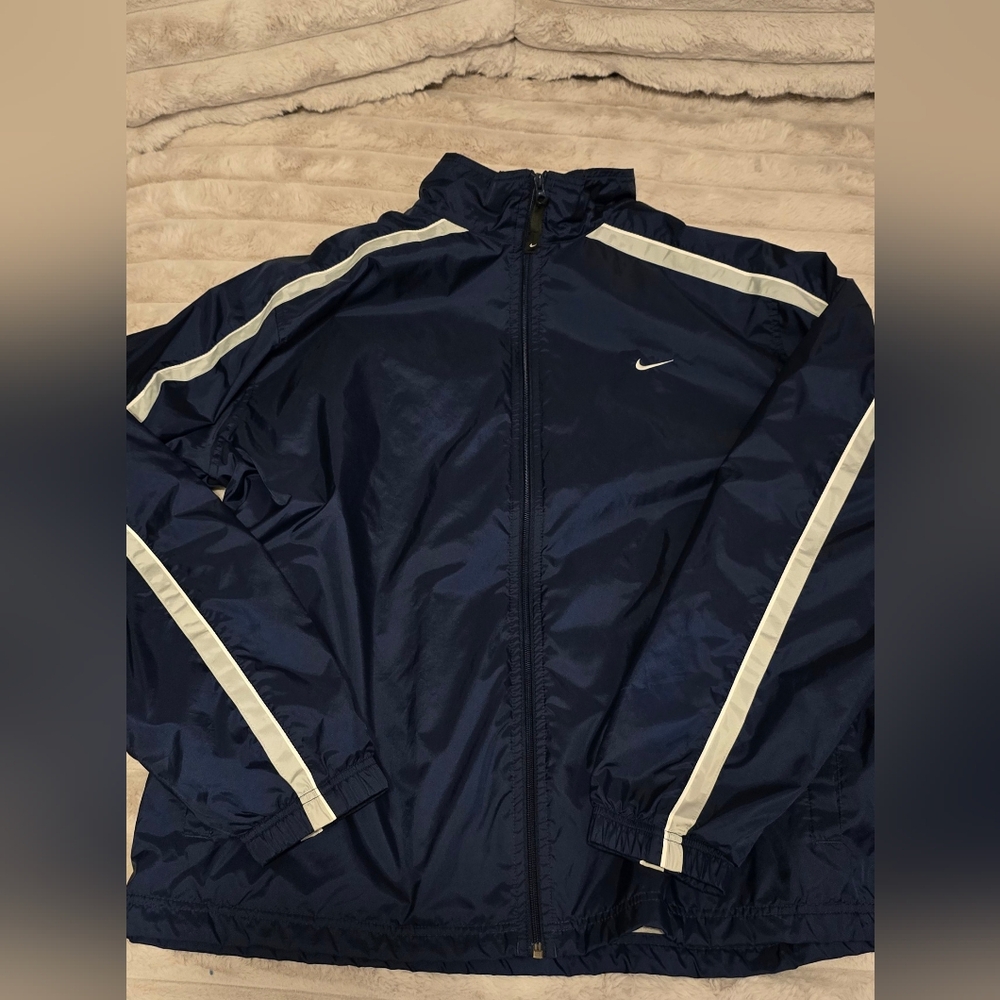 Nike Men's Navy Windbreaker with White Stripes - Picture 2 of 9
